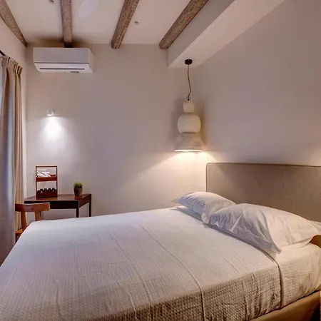 Syriano Apartment Ermoupoli
